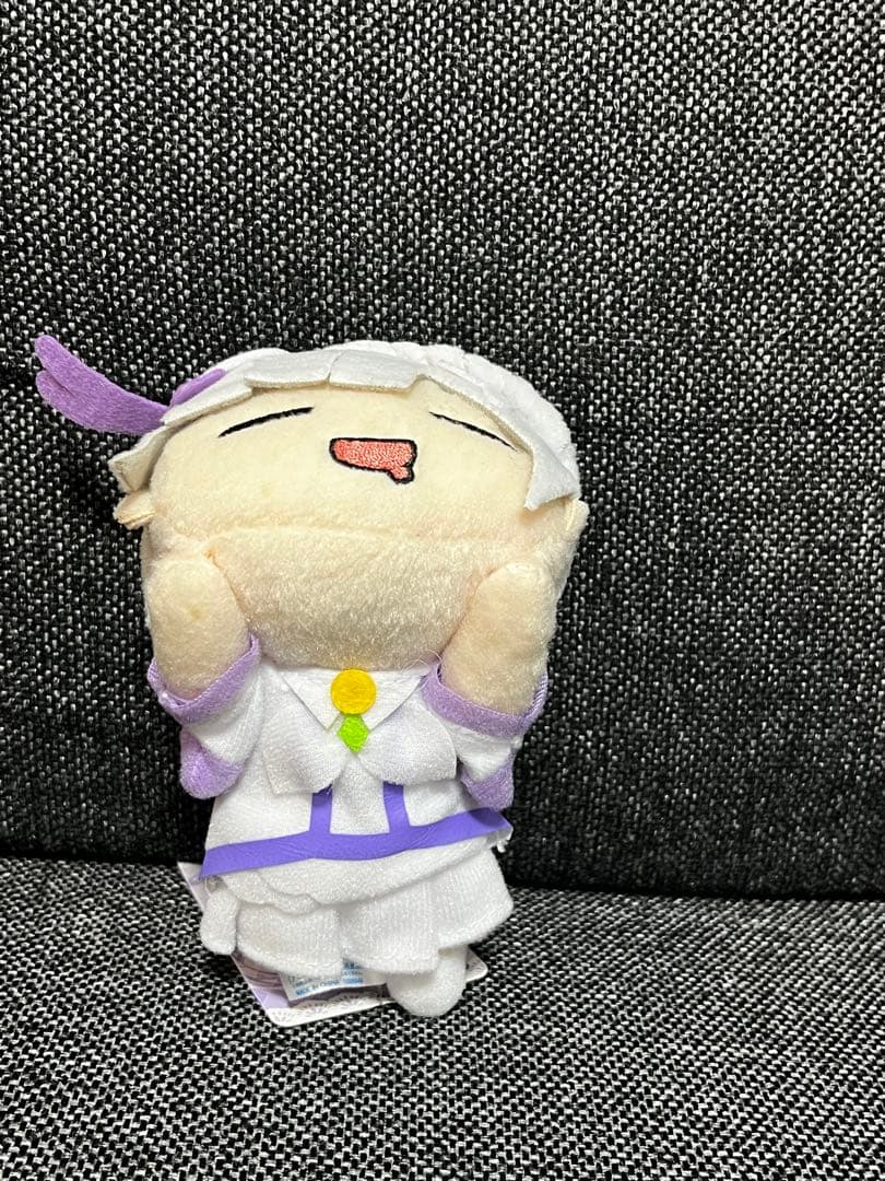 【新品】リゼロ エミリア 寝そべりキーチェーンマスコット — image 3
