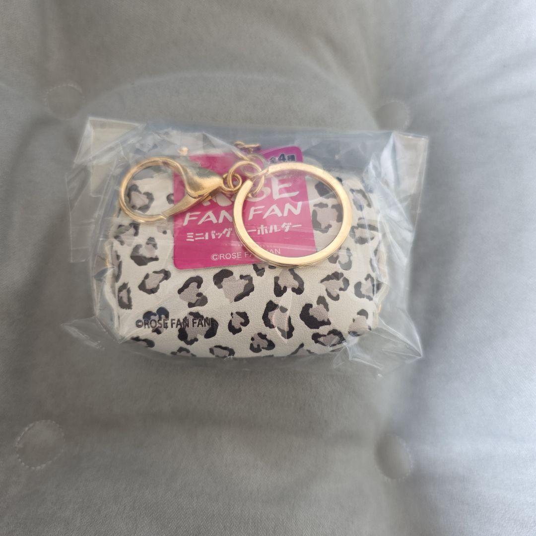 ROSE FAN FAN ミニバッグキーホルダー ヒョウ柄 — image 2