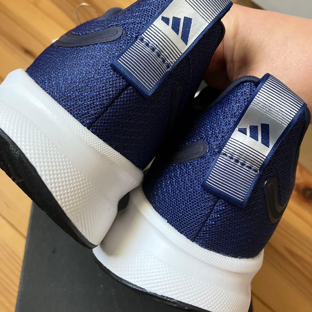 【新品】Adidas スニーカー ネイビー　27.0 軽量　ランニング — image 5