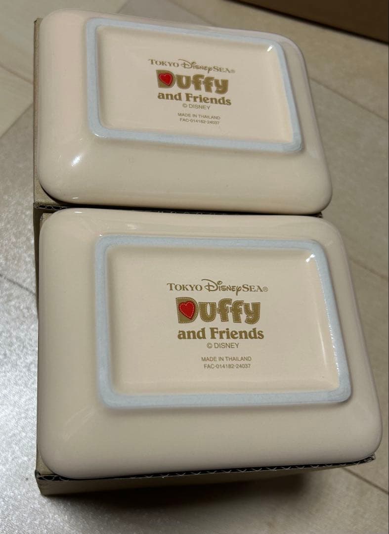 DisneySEA限定　新品　Duffy&Friends　プレート2枚セット — image 3