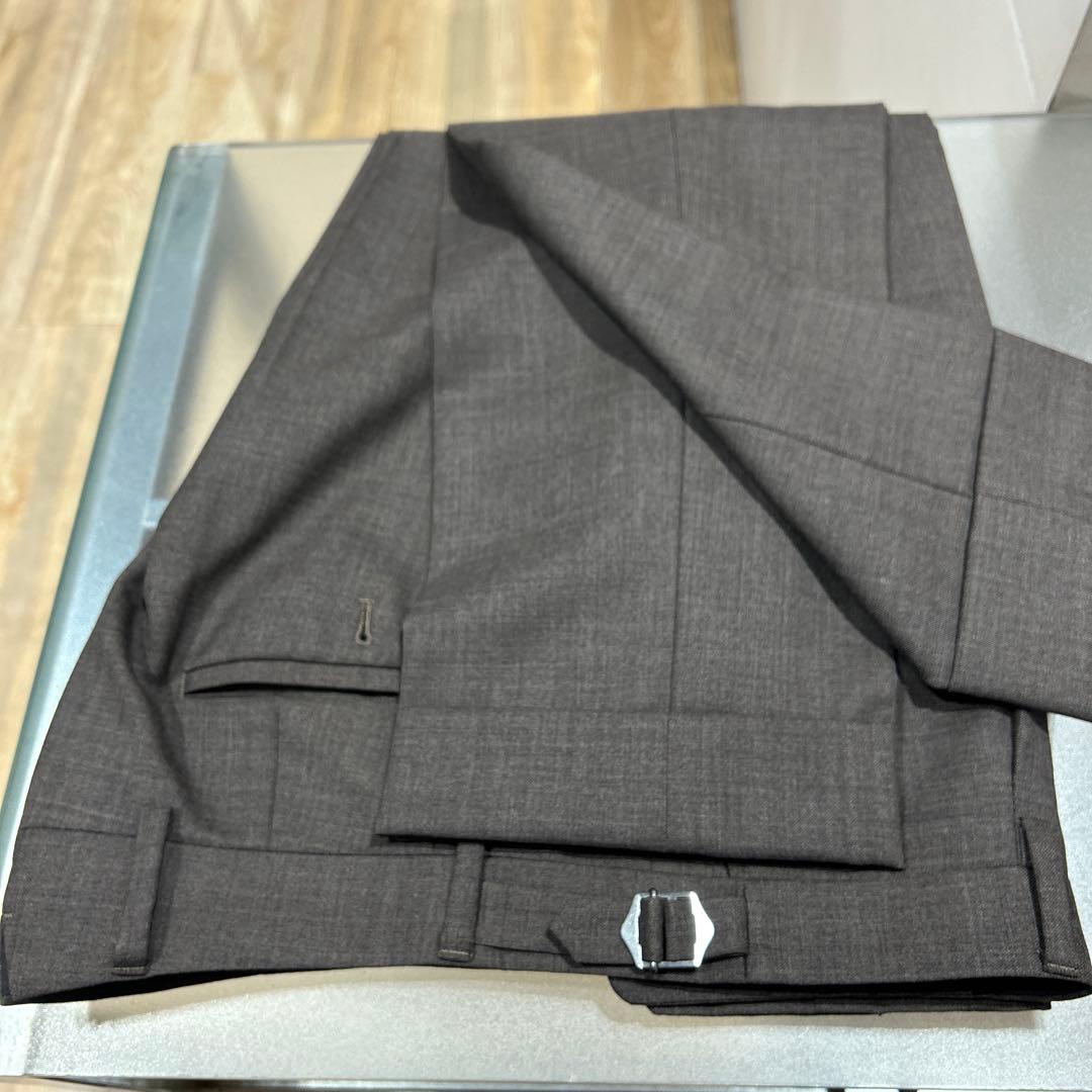 焦茶　カノニコ　春物パンツ　　胴囲85cm 股下77cmダブル5cm 極美品 — image 3