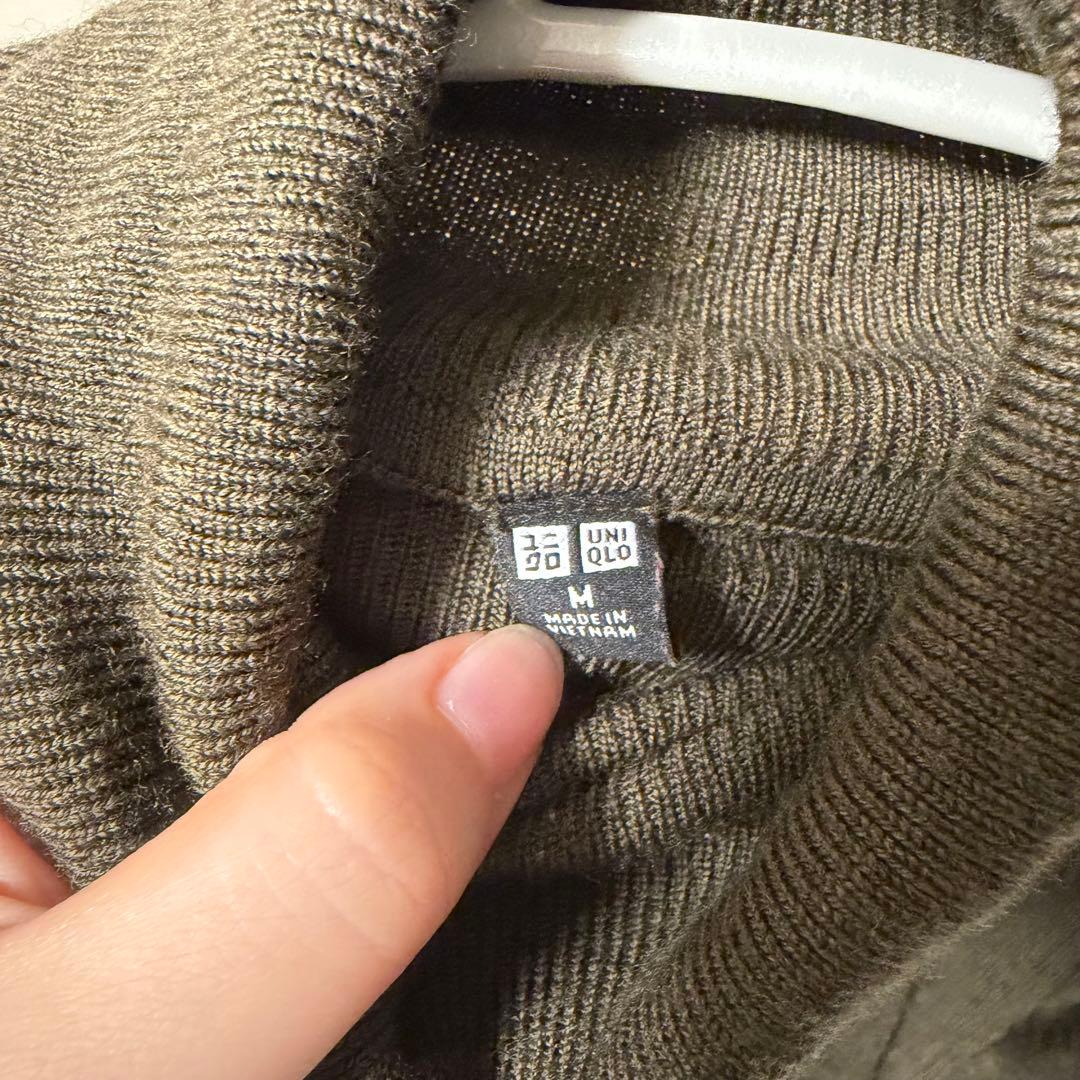 UNIQLO ユニクロ タートルネック ニット セーター オリーブ Mサイズ — image 4