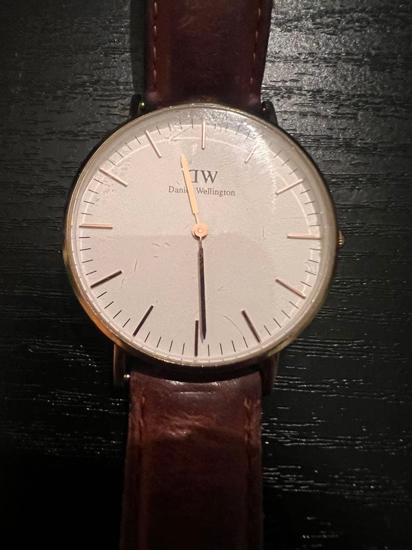 Daniel Wellington & GUESS 腕時計 2本セット — image 3