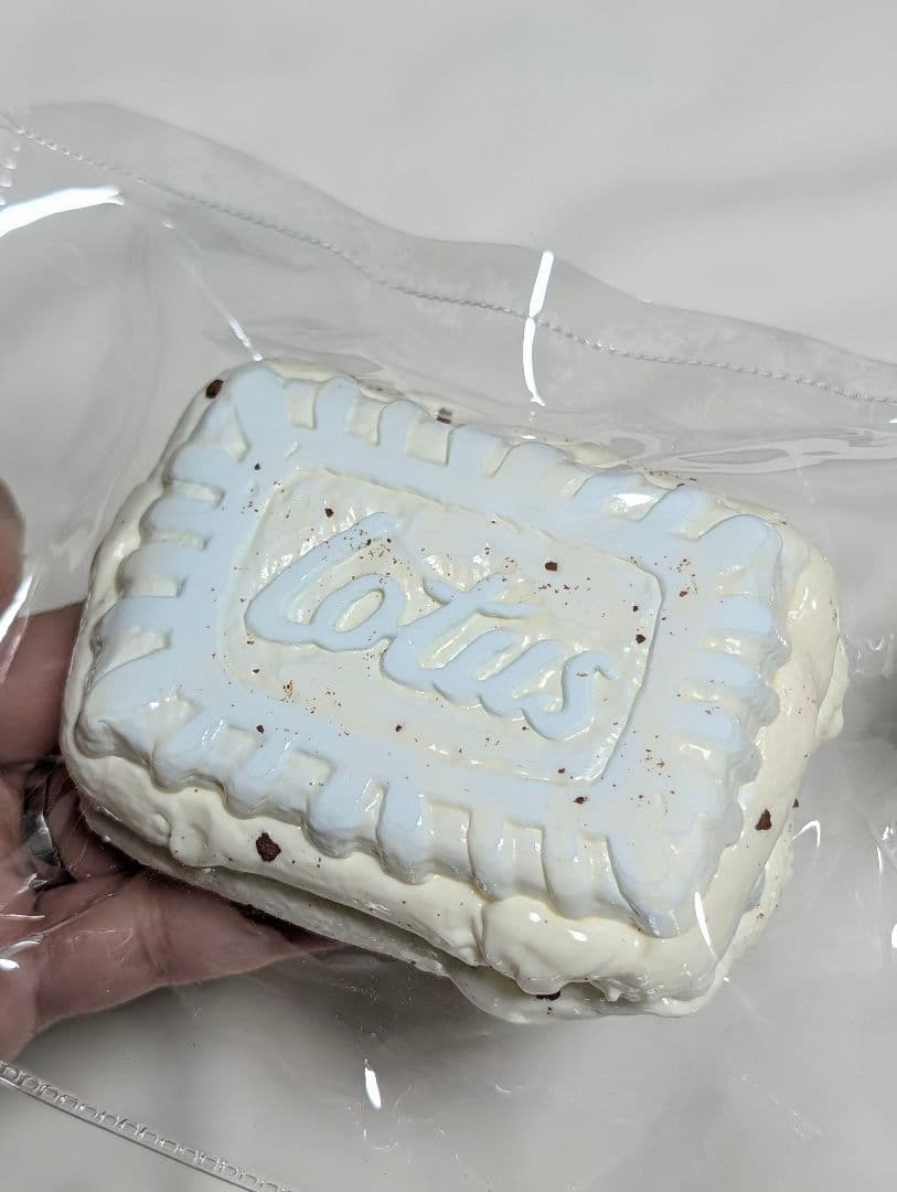 SnowCake 3層挟みロータスクッキー ブルー スクイーズ 850 — image 2
