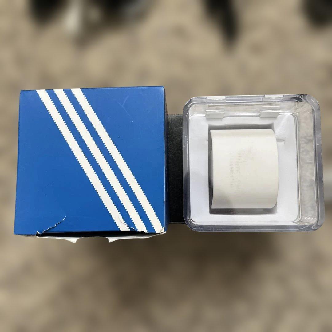adidas Originals 腕時計用ケース 箱付き　リボン — image 2