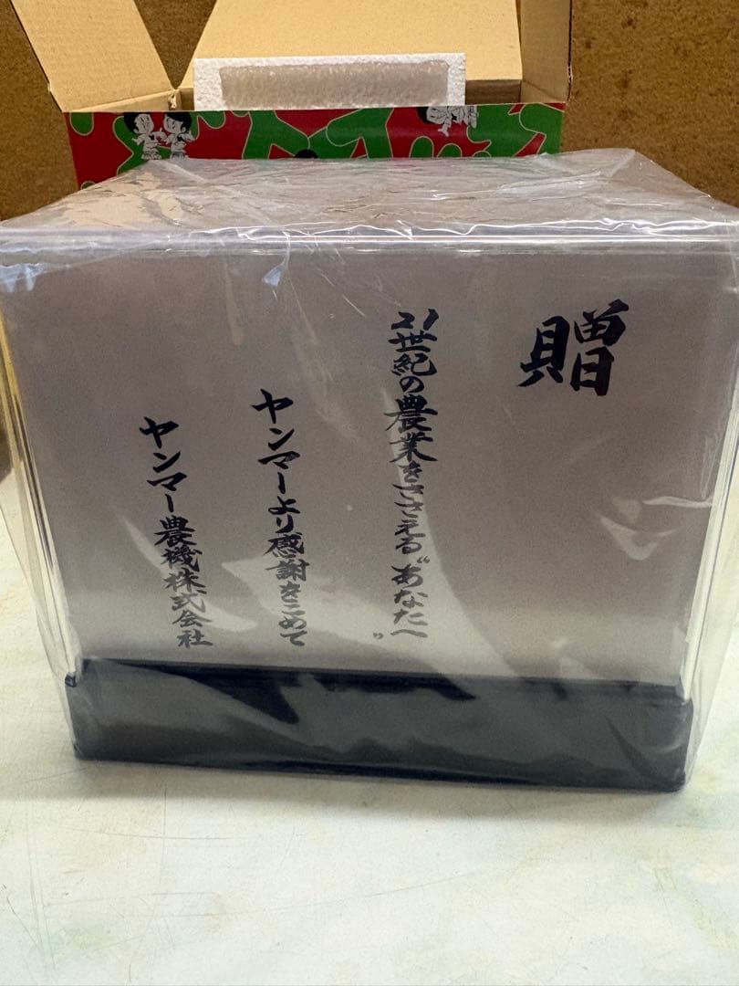 非売品　ヤンマー 2000年記念 フィギュア 2体セット — image 2