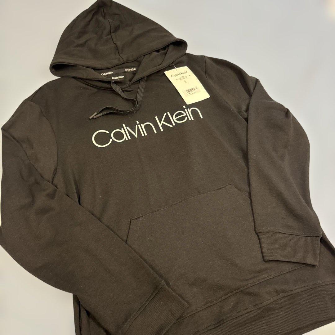 【新品未使用】Calvin Klein プルオーバー パーカー ブラック M — image 3