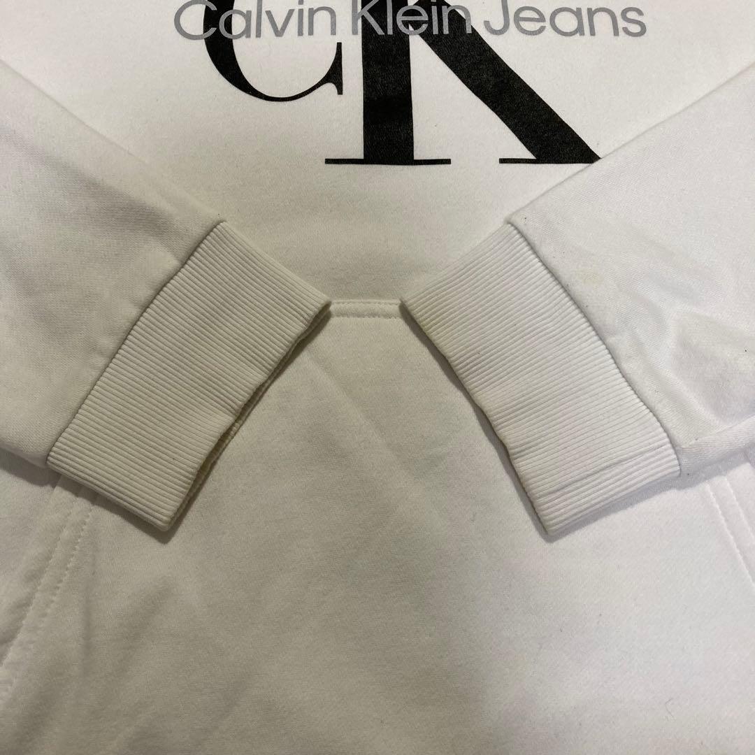 大人気 Calvin Klein 刺繡ロゴ プルオーバー スウェット パーカー — image 4