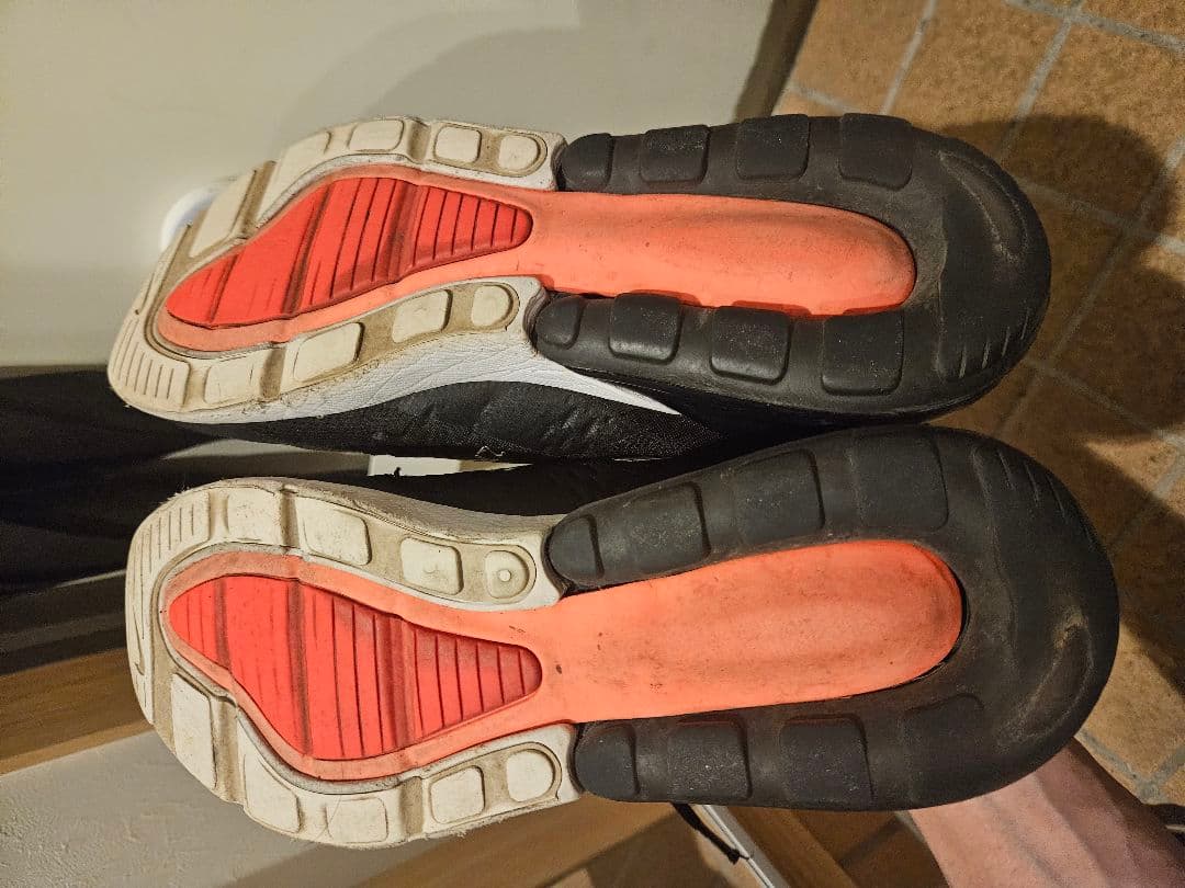 NIKE Air Max 270 ブラック ホワイト 靴 — image 4