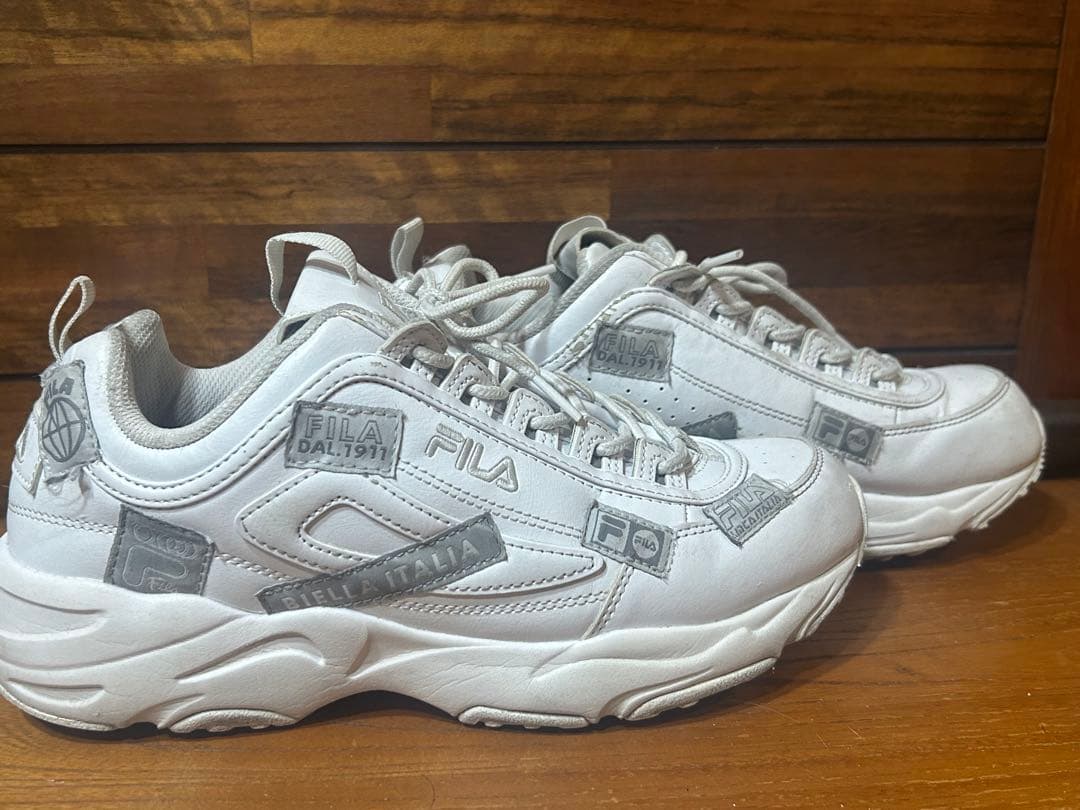FILA フィラ スニーカー ホワイト 27cm — image 2