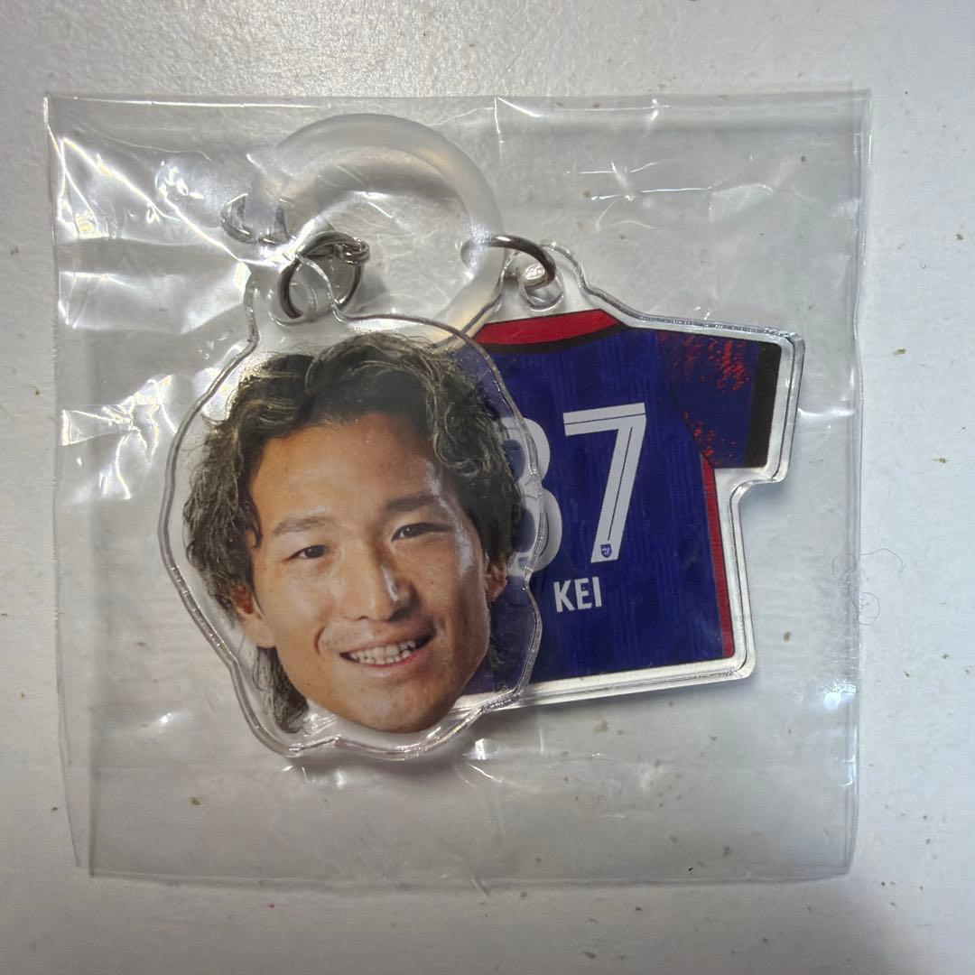 FC東京 小泉慶 アクリルキーホルダー 2種セット — image 2