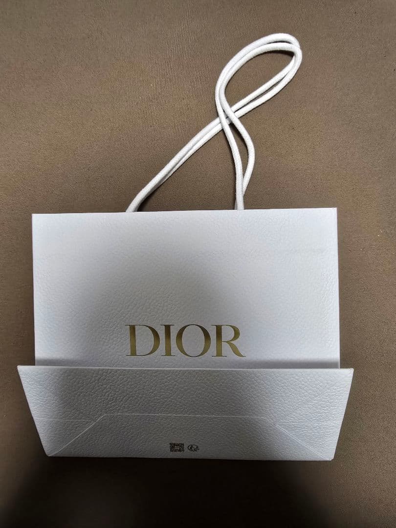 Dior ショップ袋 ホワイト ゴールドロゴ — image 2