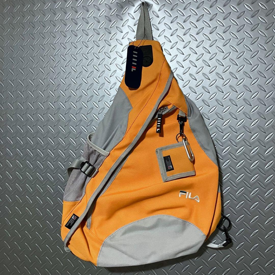 新品y2k FILAボディバッグスリングバッグワンショルダーバッグテック系90s — image 2