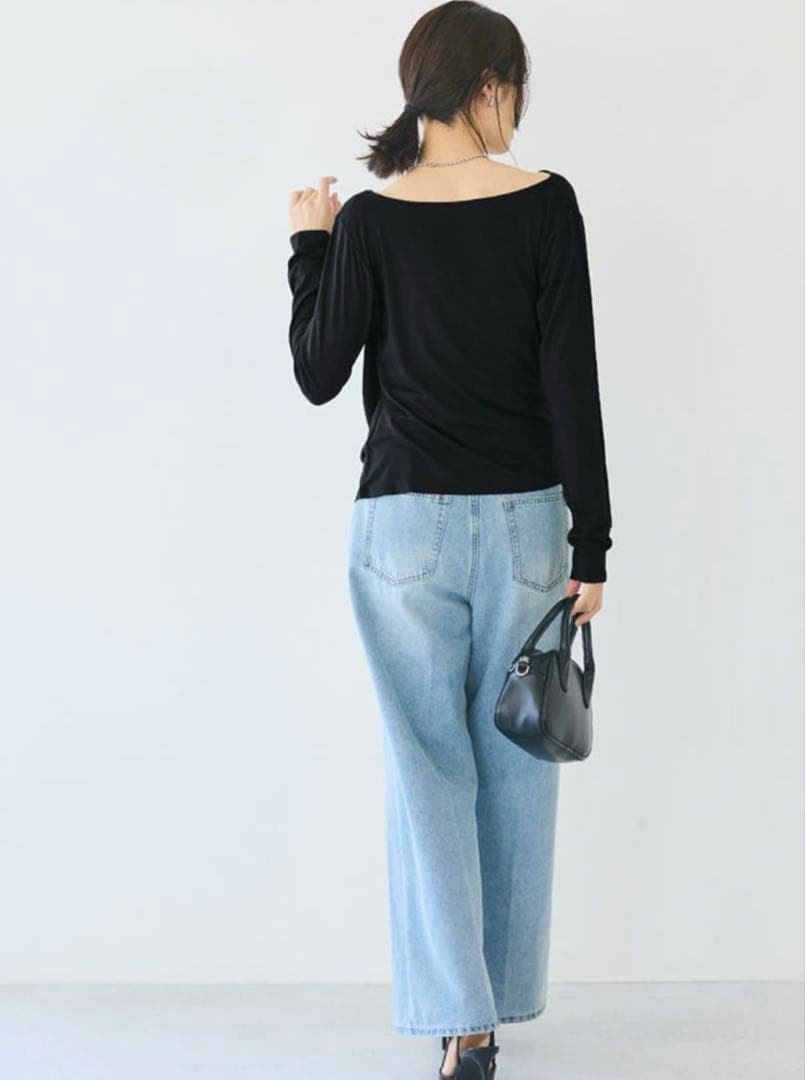 coca とろみドレープカットソー　完売品 — image 2