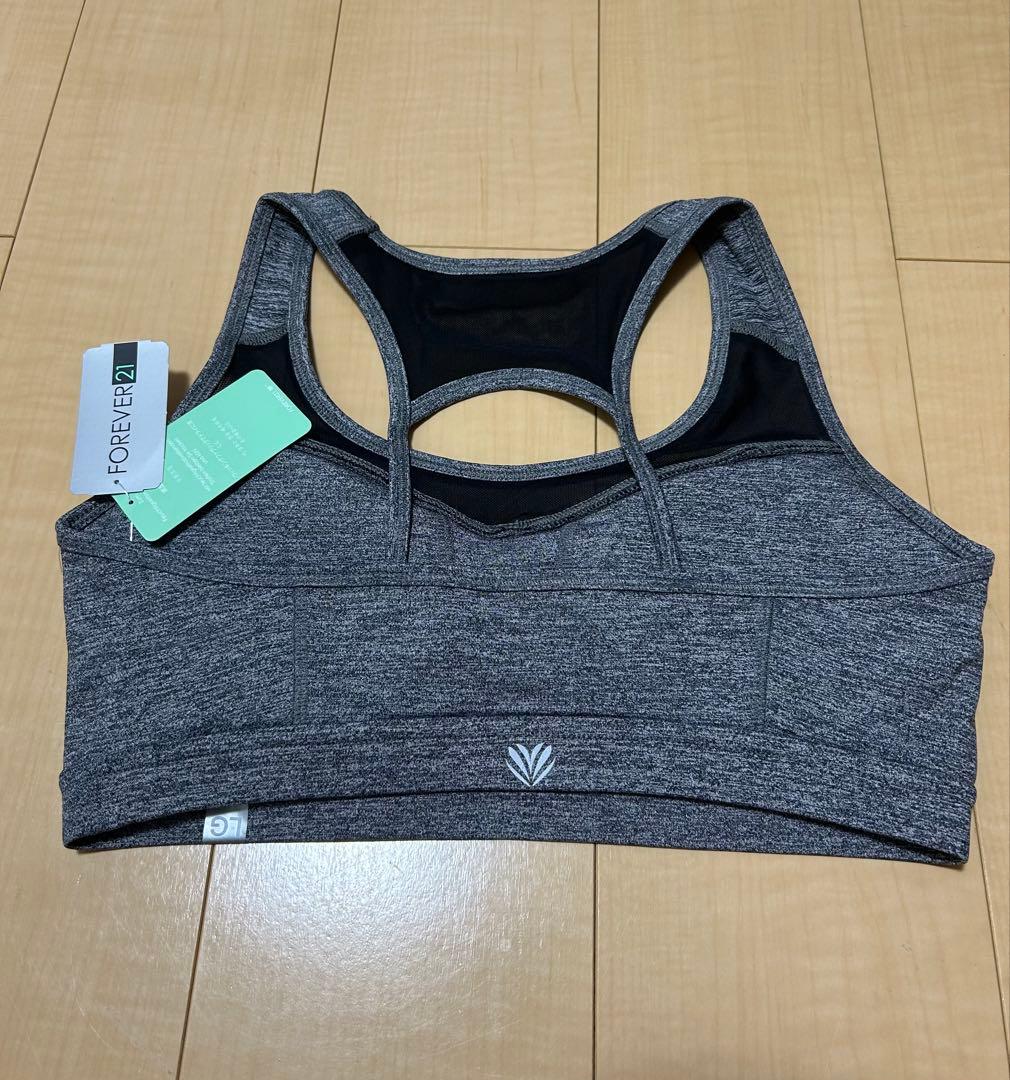 【新品タグ付き】FOREVER21 ヨガウェア　グレー Lサイズ — image 2