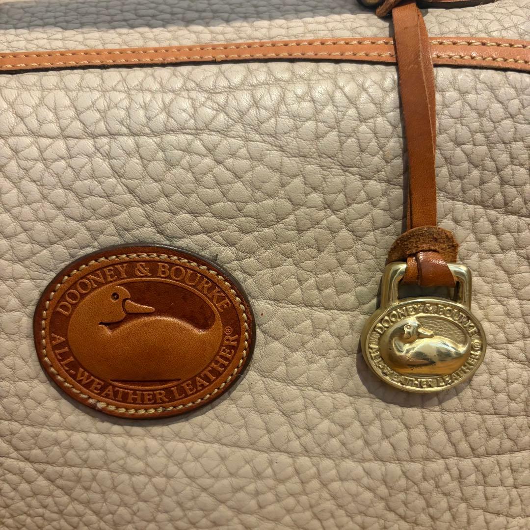 Dooney & Bourke ハンドバッグ — image 3