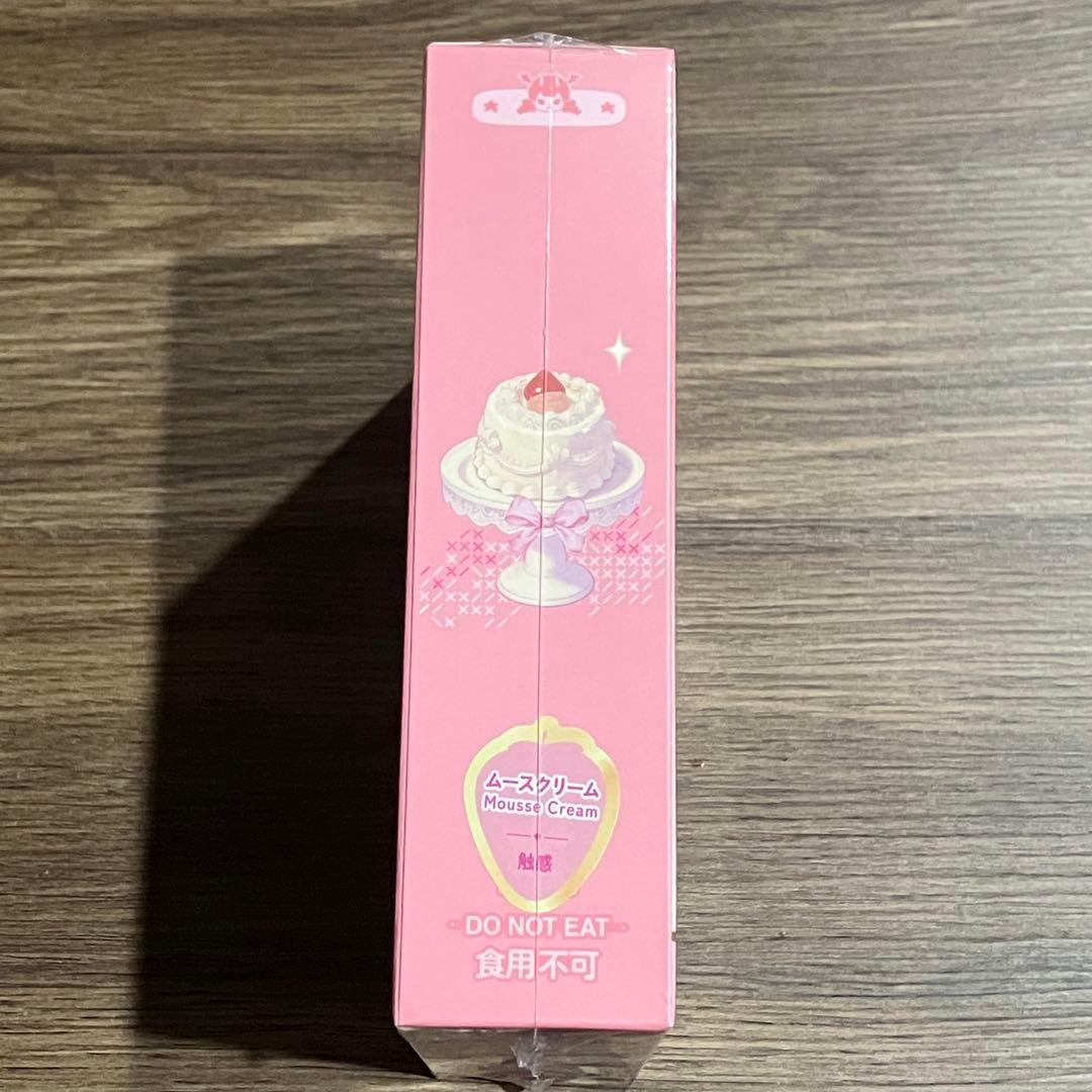 【新品】Mellojoy いちごショート ムースクリーム スクイーズ 専用袋付き — image 4