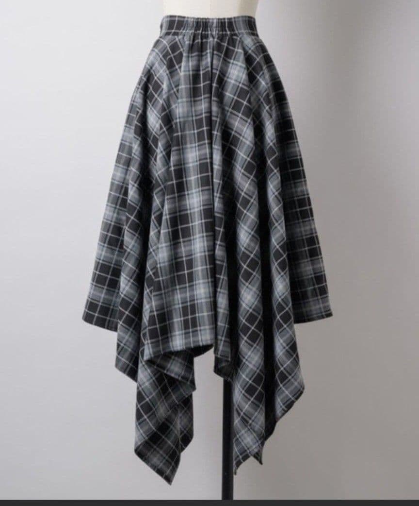 VIOLETTA 新品 タグ付 チェック柄ヘムスカート — image 5