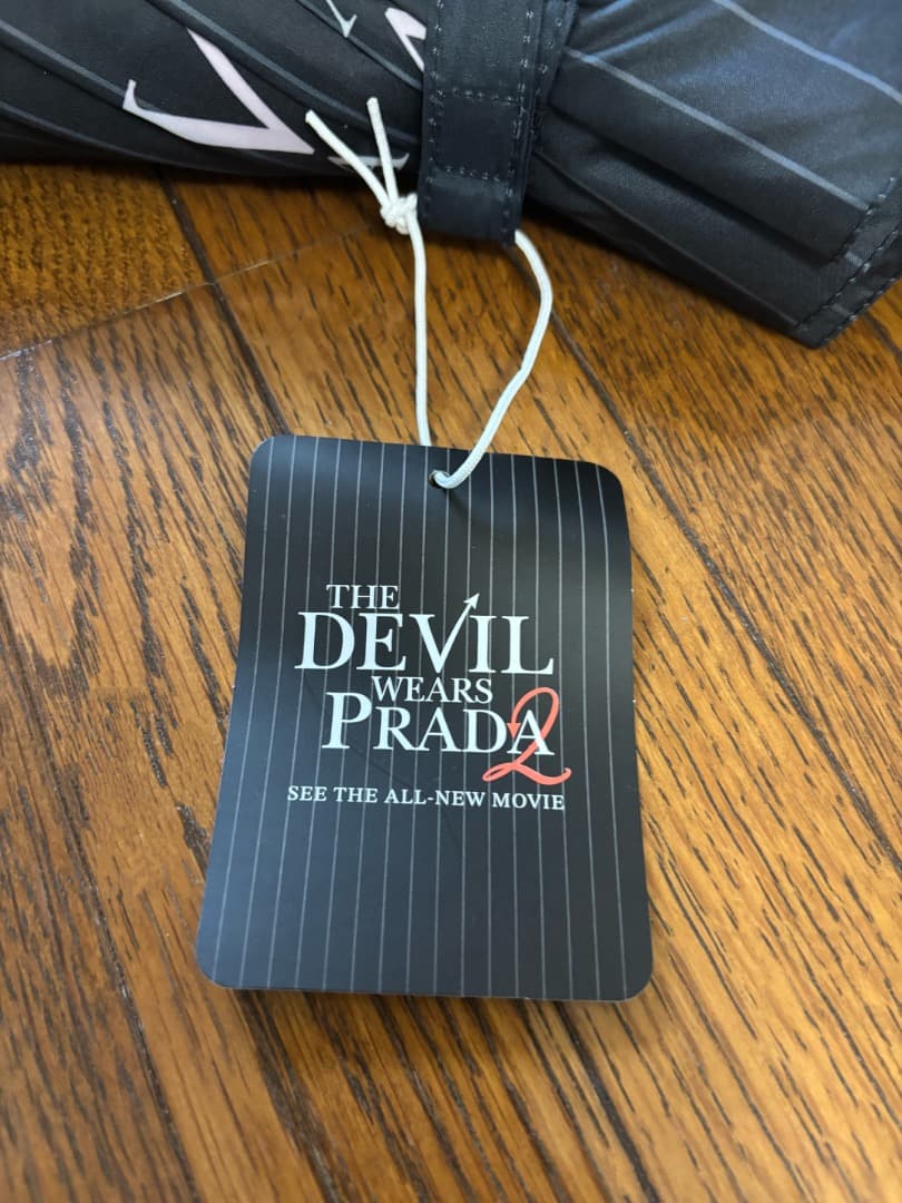 【当選品】プラダを着た悪魔2 B賞傘 — image 4