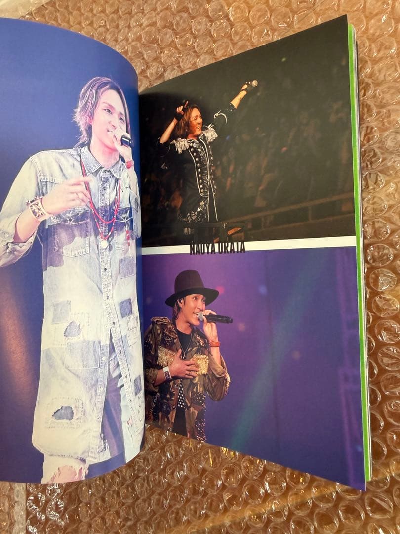 AAA 10th Anniversary Documentary 写真集 — image 4