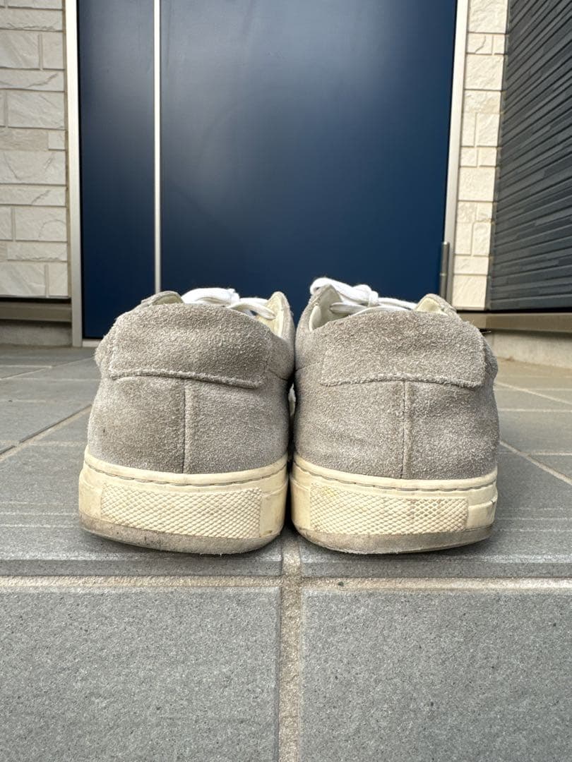 【COMMON PROJECTS】グレー スエード スニーカー — image 2