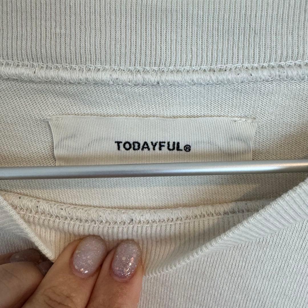 TODAYFUL オーバーサイズ　ベージュ 長袖Tシャツ — image 3
