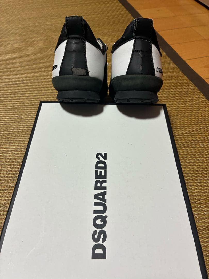 DSQUARED2 スニーカー ホワイト ブラック メープルリーフ — image 4