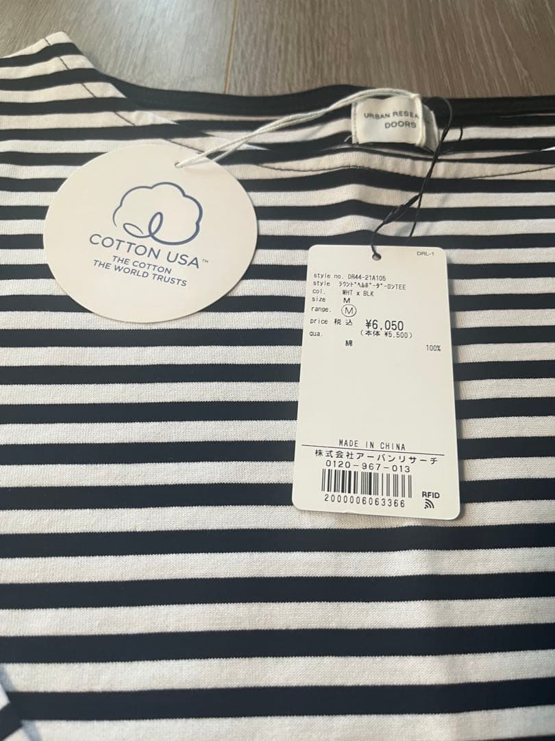 新品未使用　アーバンリサーチドアーズ　長袖Tシャツ — image 2