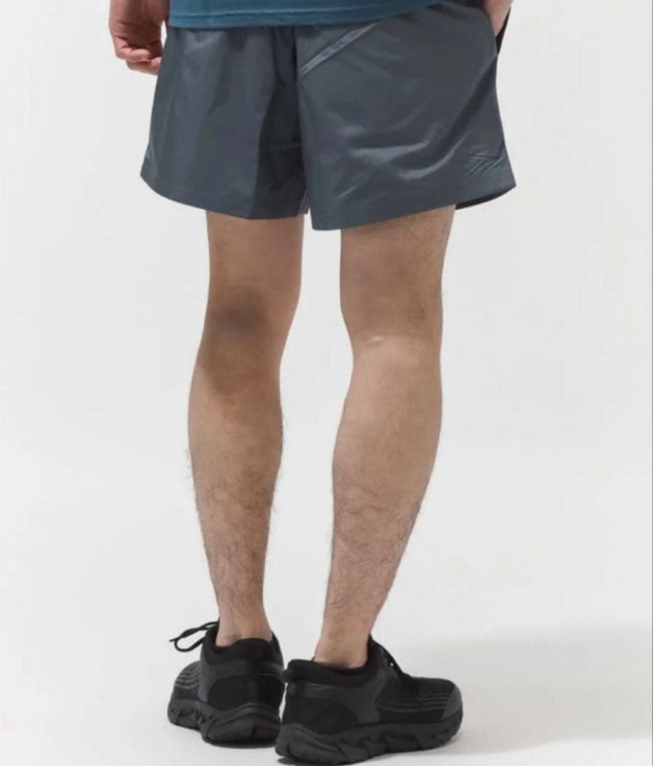 【新品】アンダーアーマー ウーブンバレーショーツ ショートパンツ — image 2