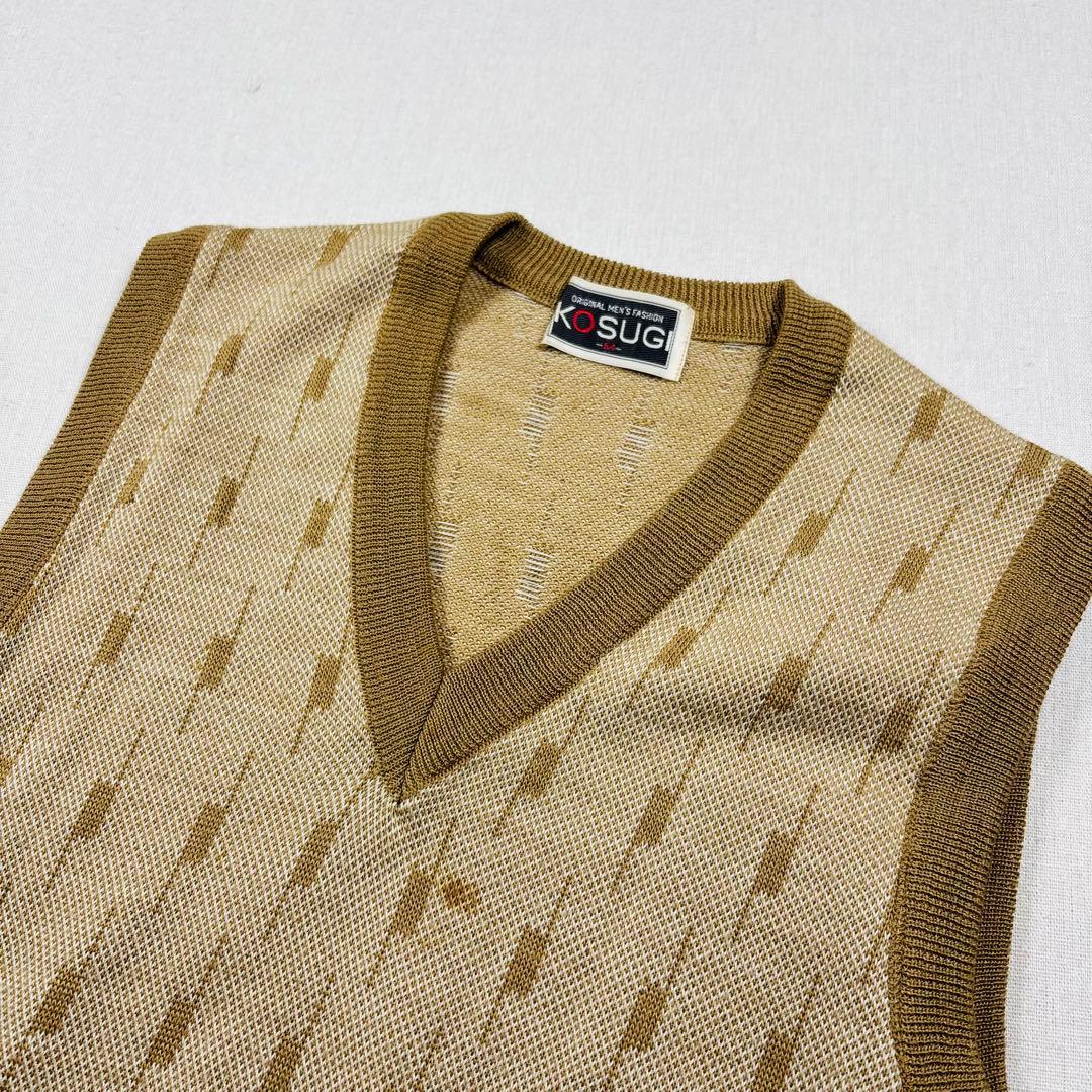 KOSUGI ニットベスト Vネック 幾何学柄 レトロ M ベージュ — image 2