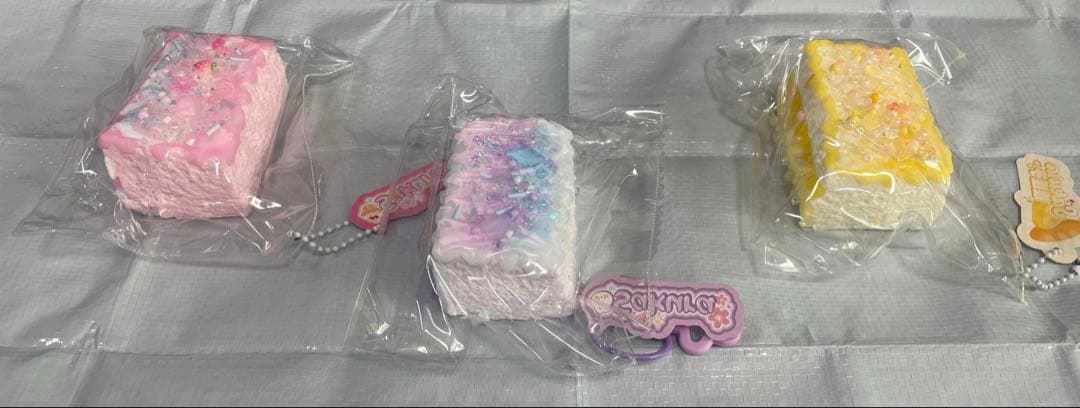 M*I様 スクイーズ　３点　Sakura ケーキ — image 4