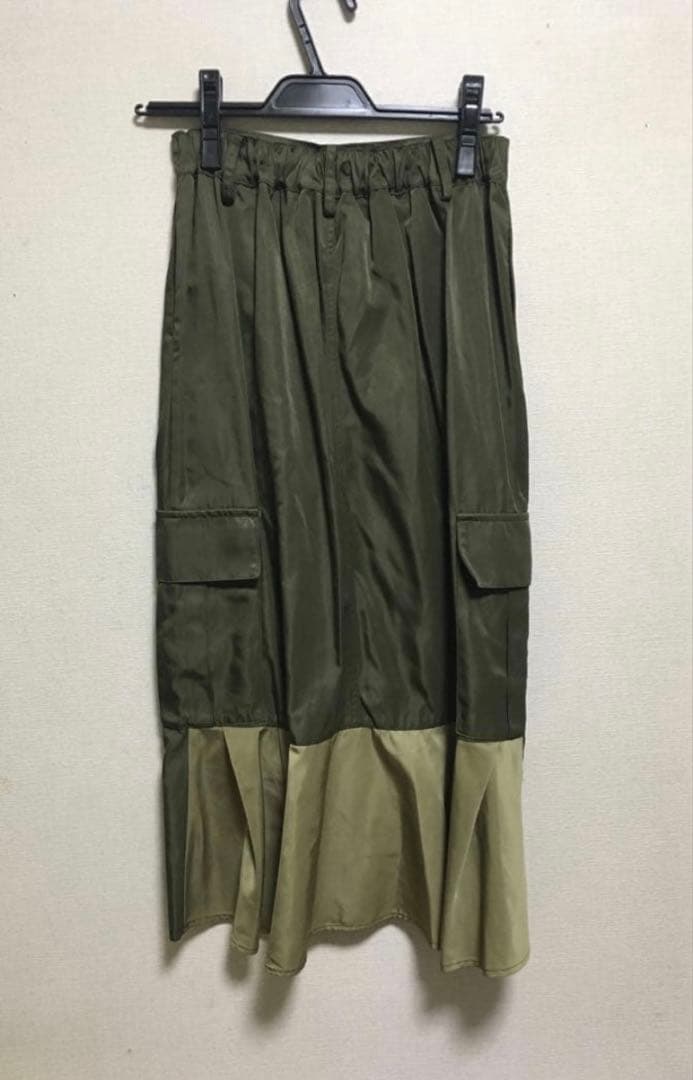 新品タグ付き Ashley&Bros AGNOST 裾フレアバイカラースカート — image 2