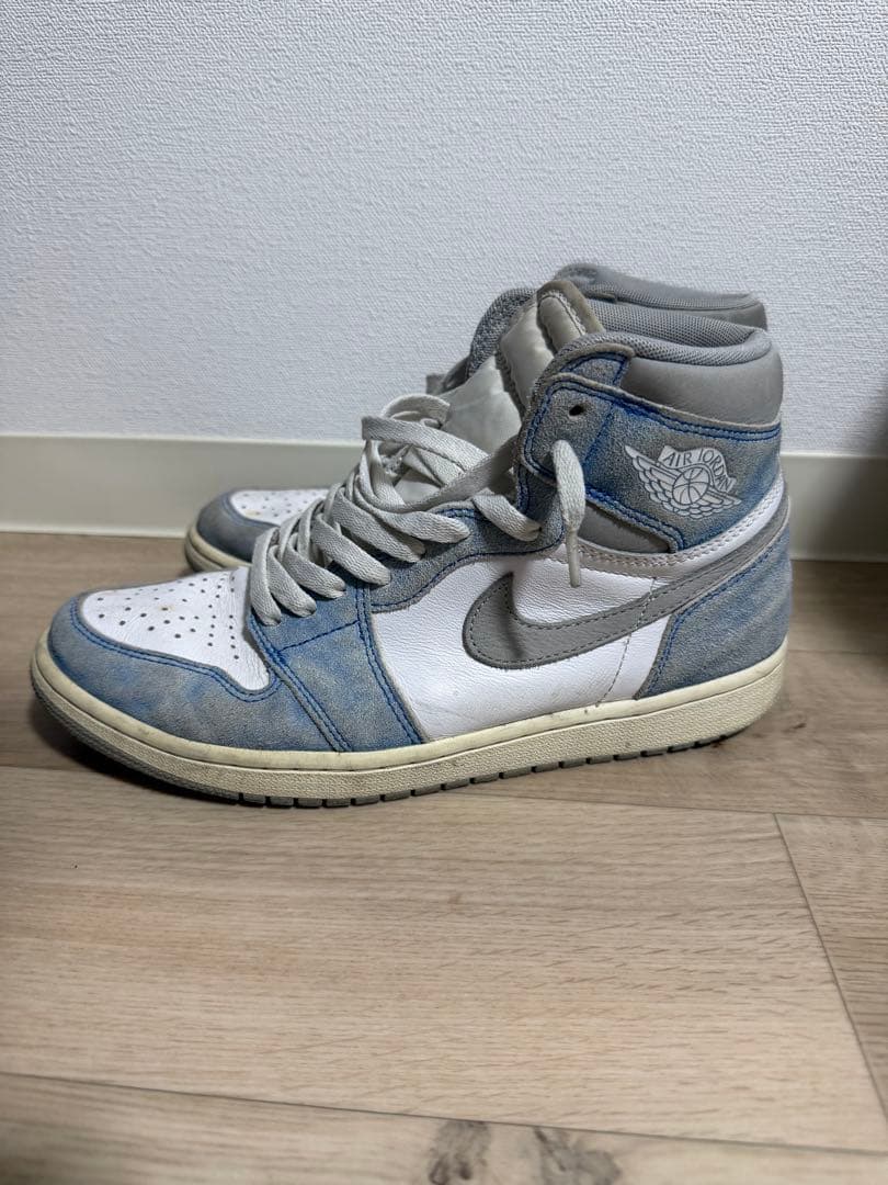 Nike Air Jordan 1 High OG Hyper Royal — image 3