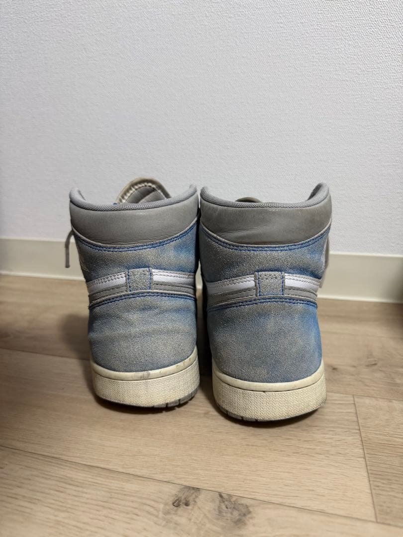 Nike Air Jordan 1 High OG Hyper Royal — image 5
