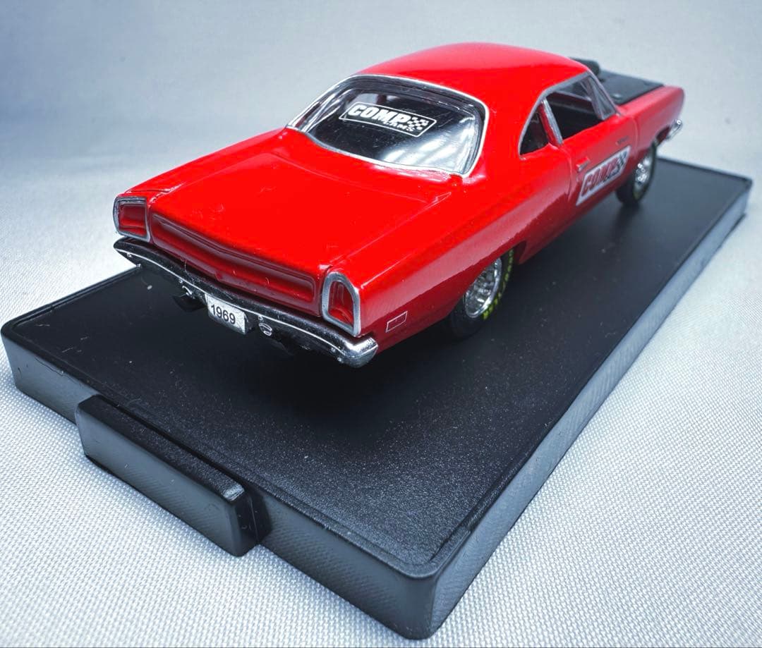 1969 Plymouth Road Runner 440 ミニカー — image 4