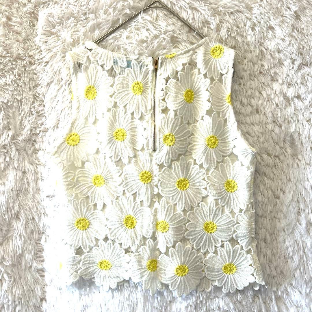 ワークカット花柄刺繍ノースリーブトップス エンブロイダリー　ホワイト×イエロー — image 4