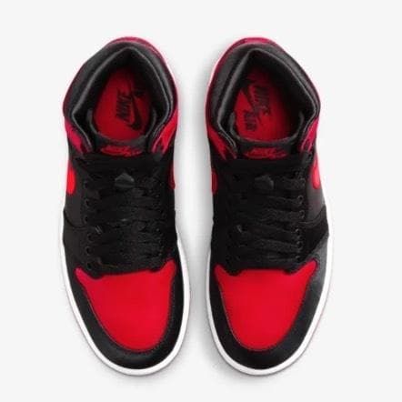 Air Jordan 1 Retro High OG Satin Bred — image 5