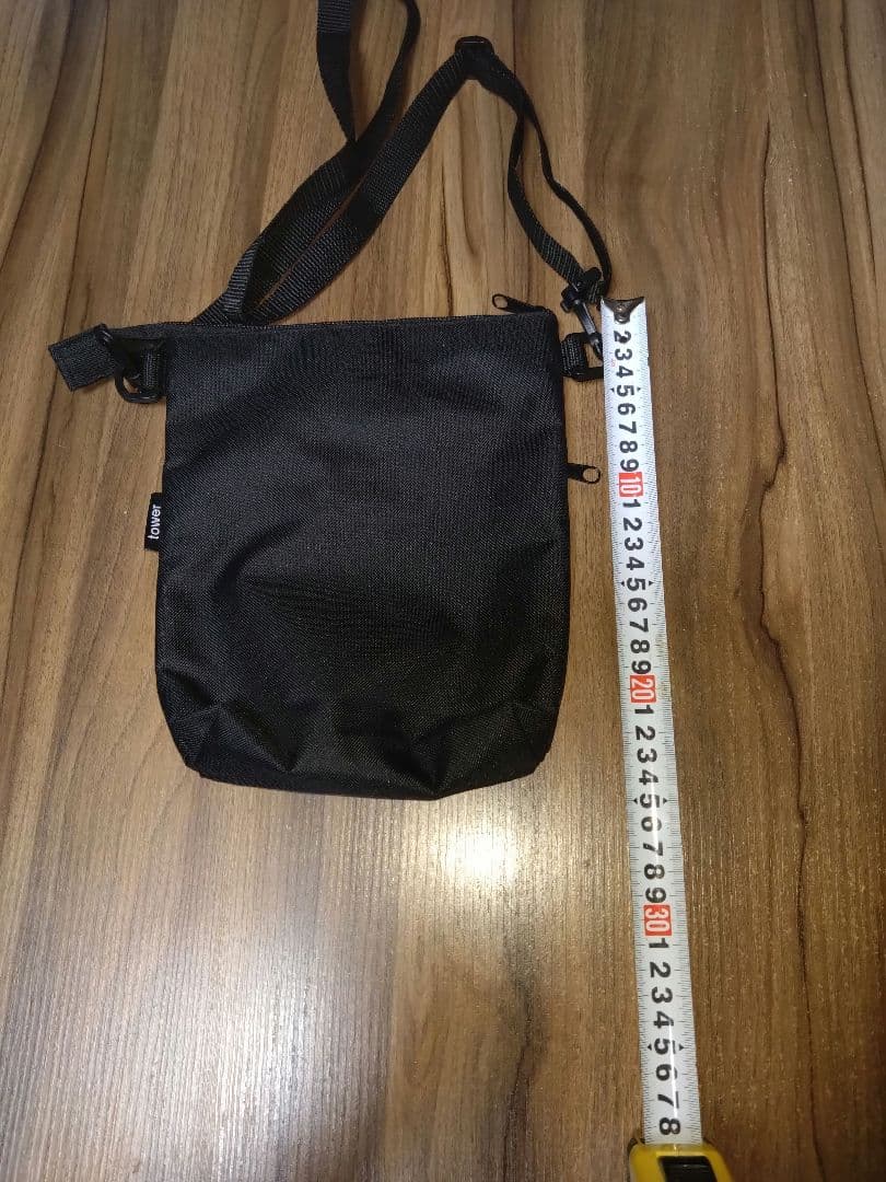 美品　tower サコッシュ ブラック ショルダー バッグ 調整可 — image 2