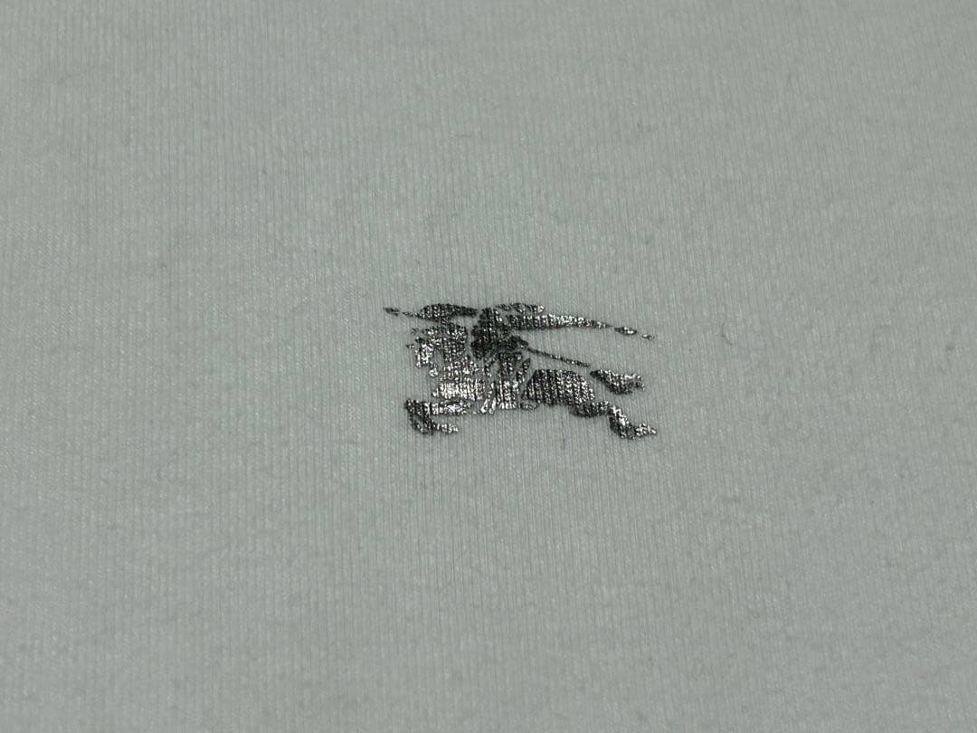 BURBERRY 長袖Tシャツ 12Y（レディースXS） ホワイト — image 3