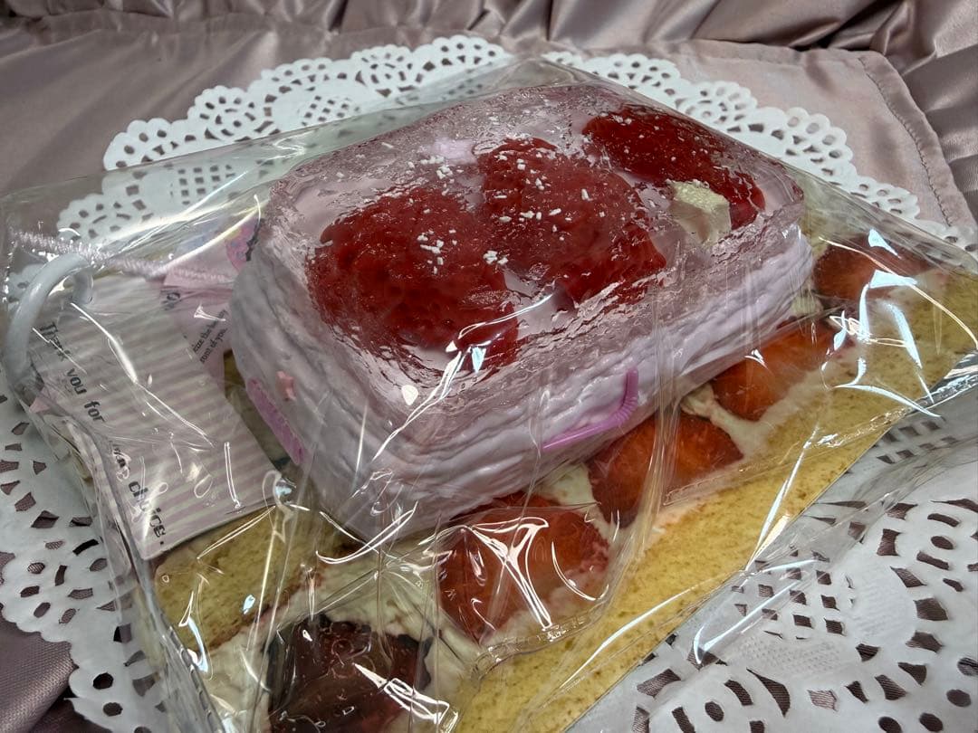 捏捏研究所　ブランド　スクイーズ　苺　ゼリー　ケーキ — image 4