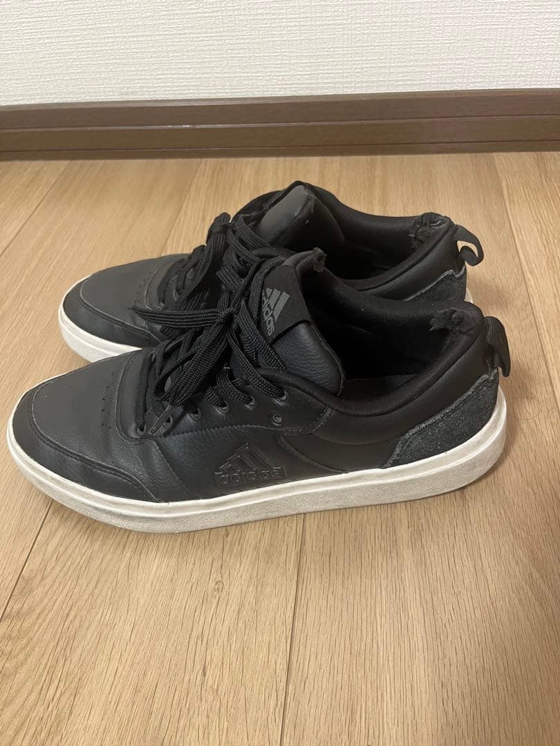 adidas スニーカー ブラック ローカット — image 2