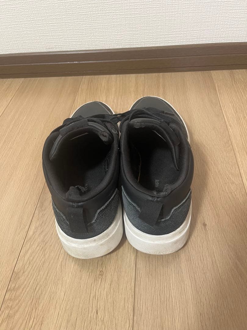 adidas スニーカー ブラック ローカット — image 3