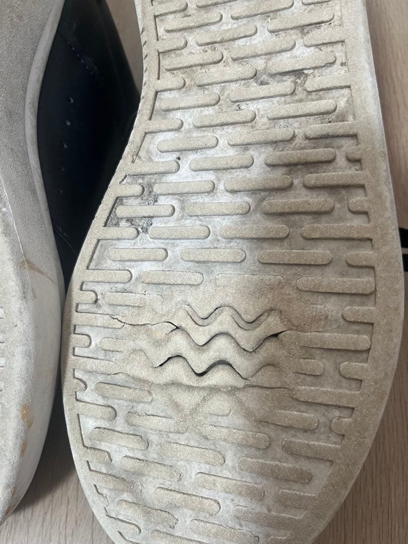 adidas スニーカー ブラック ローカット — image 5