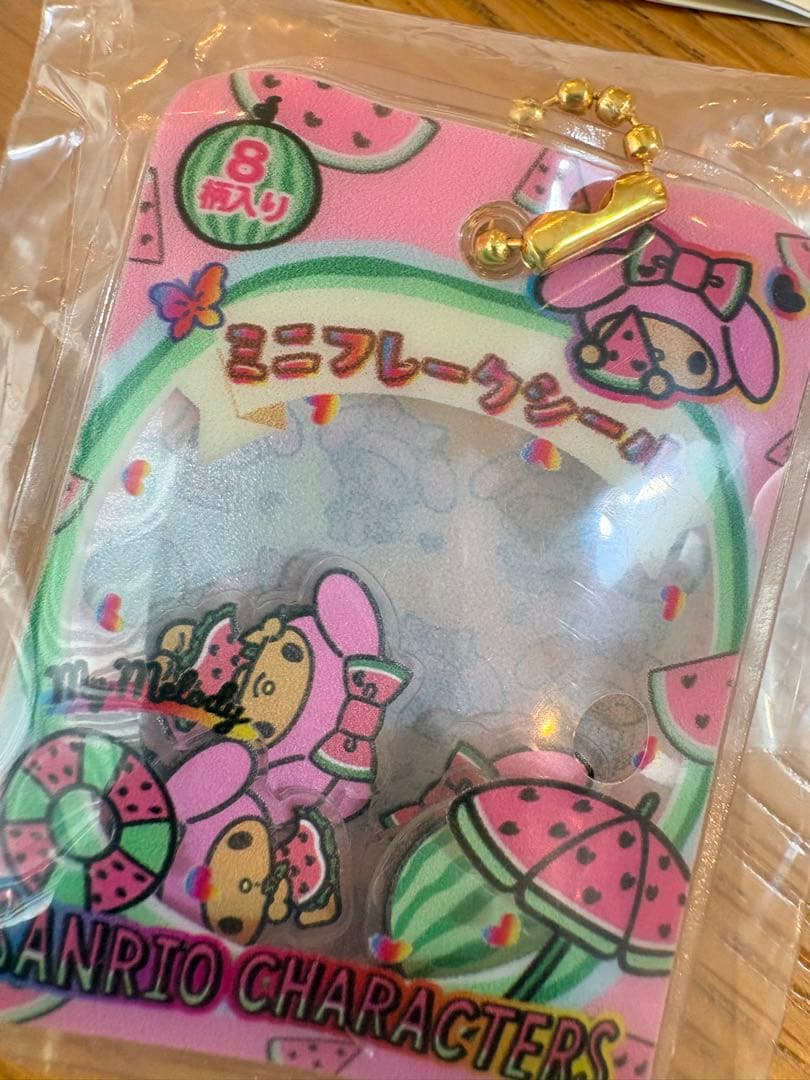 サンリオ　シャカシャカフレークシール風チャーム　ガチャガチャ　クロミ　マイメロ — image 2