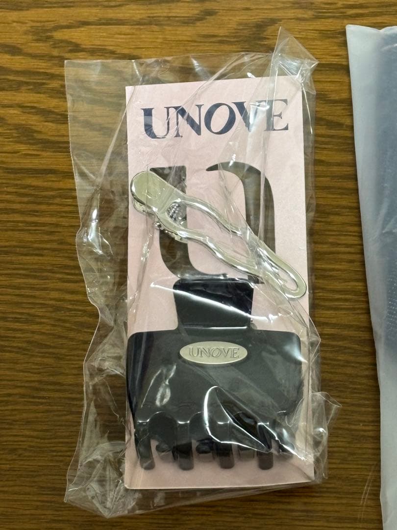 UNOVE ブラック トートバッグ・ヘアクリップセット — image 2