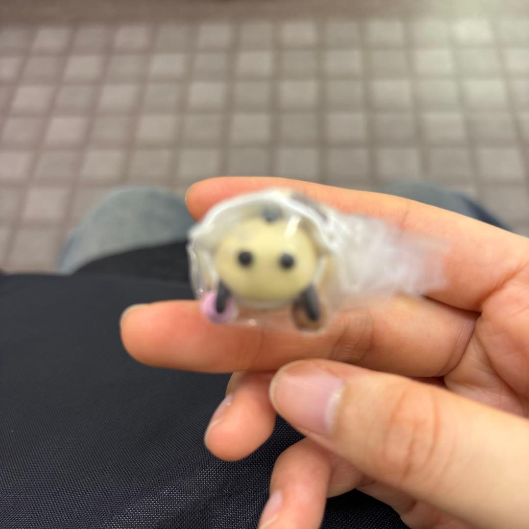 ちいかわ　ラッコ　ガチャガチャ キーホルダー — image 3