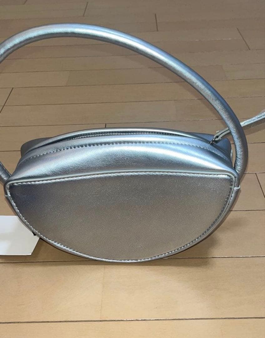 publi tokyo ハーフムーンサークルショルダーバッグ — image 5