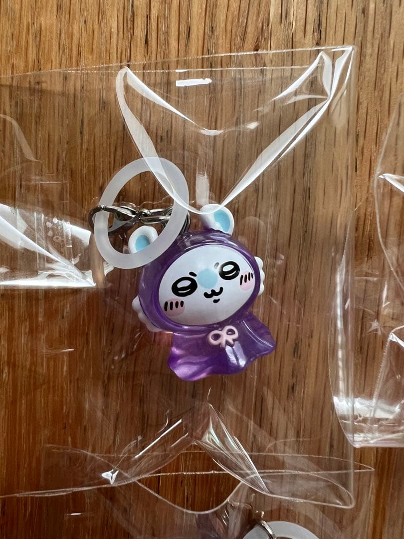 ちいかわ めじるしアクセサリー3 ⭐︎3点セット　うさぎモモンガ古本屋 — image 4