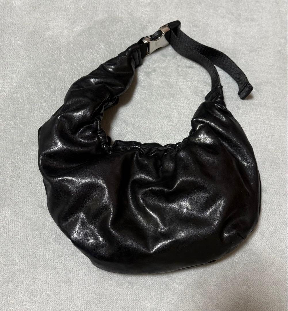 ZARA メタリックエフェクトミニハンドバッグショルダーバッグ ブラック — image 2