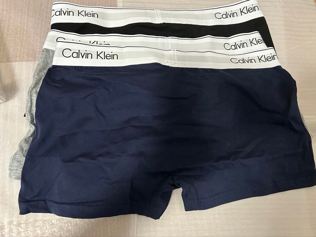 Calvin Klein ボクサーパンツ 3枚セットSサイズ — image 2